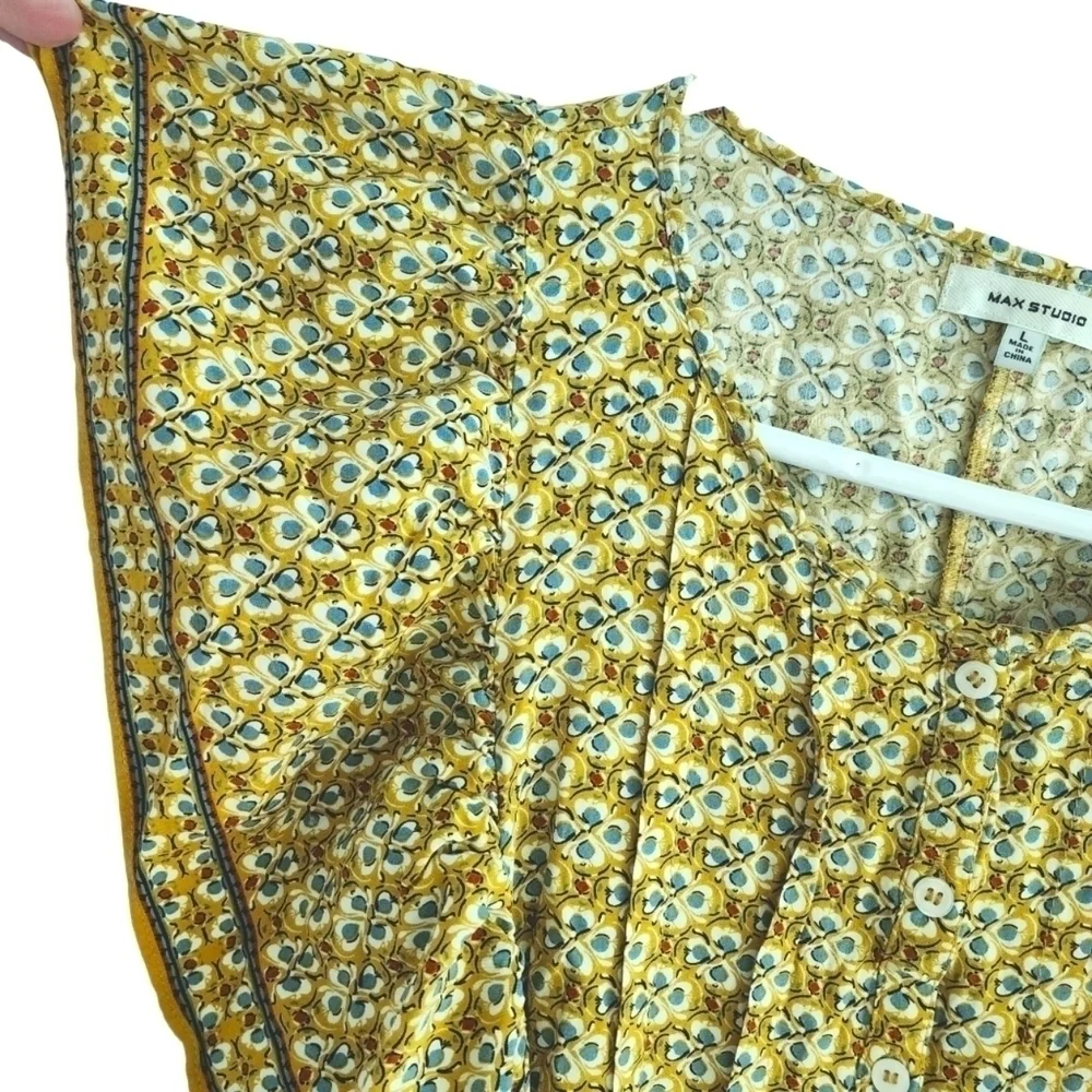 MAX Studio Gold and Blue Flutter Sleeve Top - Picture 4 of 8
